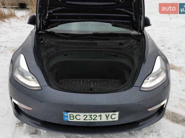 Сірий Тесла Модель 3, об'ємом двигуна 0 л та пробігом 98 тис. км за 23500 $, фото 96 на Automoto.ua