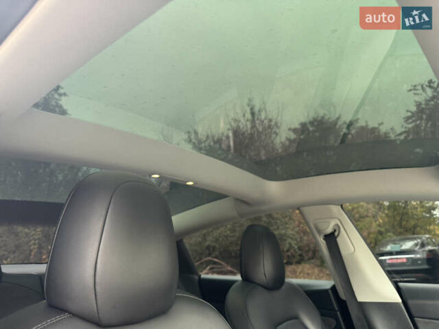 Сірий Тесла Модель 3, об'ємом двигуна 0 л та пробігом 203 тис. км за 17000 $, фото 8 на Automoto.ua