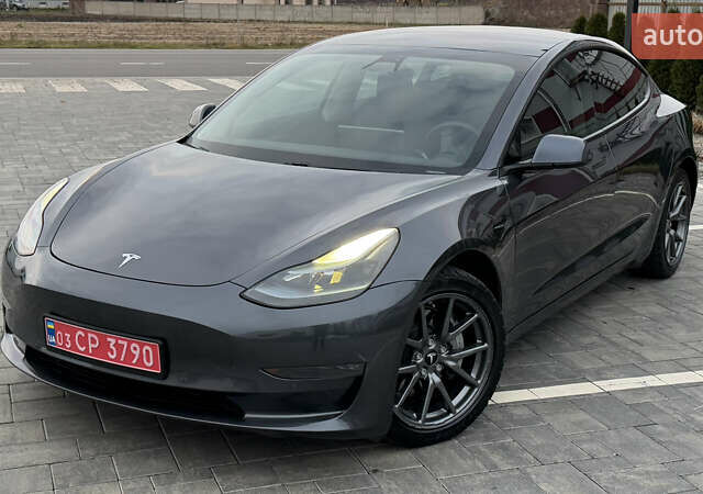 Сірий Тесла Модель 3, об'ємом двигуна 0 л та пробігом 79 тис. км за 19400 $, фото 51 на Automoto.ua