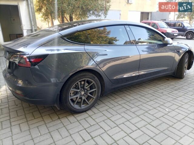 Серый Тесла Модель 3, объемом двигателя 0 л и пробегом 136 тыс. км за 15300 $, фото 8 на Automoto.ua