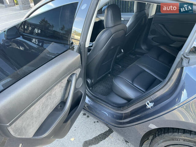 Серый Тесла Модель 3, объемом двигателя 0 л и пробегом 105 тыс. км за 19500 $, фото 14 на Automoto.ua