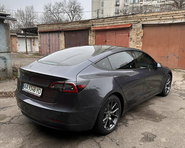 Серый Тесла Модель 3, объемом двигателя 0 л и пробегом 36 тыс. км за 25400 $, фото 3 на Automoto.ua