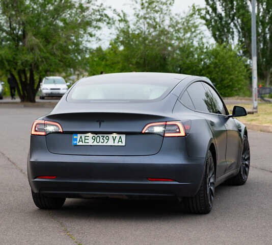 Серый Тесла Модель 3, объемом двигателя 0 л и пробегом 66 тыс. км за 21500 $, фото 14 на Automoto.ua