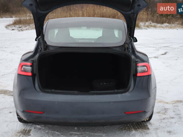 Сірий Тесла Модель 3, об'ємом двигуна 0 л та пробігом 98 тис. км за 23500 $, фото 36 на Automoto.ua