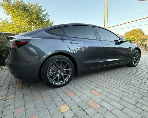 Сірий Тесла Модель 3, об'ємом двигуна 0 л та пробігом 85 тис. км за 24000 $, фото 2 на Automoto.ua