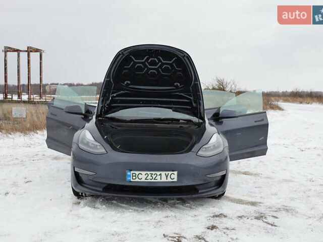 Сірий Тесла Модель 3, об'ємом двигуна 0 л та пробігом 98 тис. км за 23500 $, фото 83 на Automoto.ua