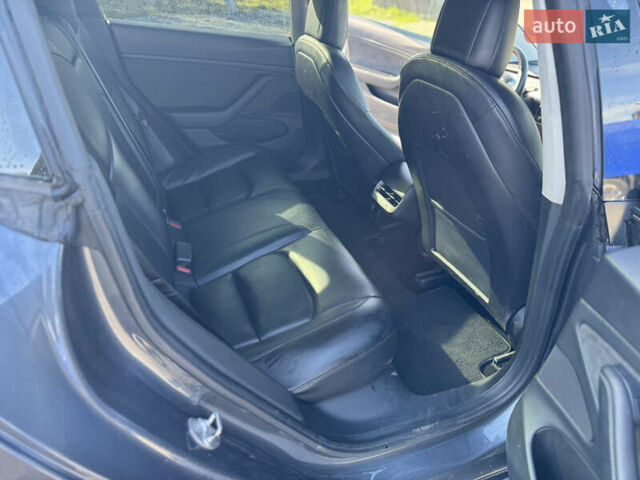 Серый Тесла Модель 3, объемом двигателя 0 л и пробегом 190 тыс. км за 20900 $, фото 17 на Automoto.ua