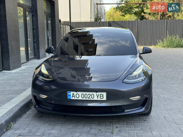 Сірий Тесла Модель 3, об'ємом двигуна 0 л та пробігом 70 тис. км за 23500 $, фото 2 на Automoto.ua