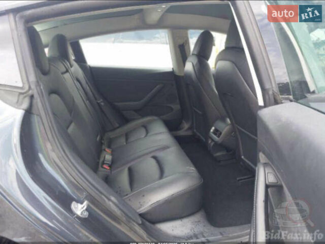 Тесла Модель 3 2021 в Киеве на Automoto.ua Серый Тесла Модель 3, объемом двигателя 0 л и пробегом 36 тыс. км за 19500 $, фото 8 на Automoto.ua