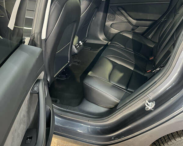 Сірий Тесла Модель 3, об'ємом двигуна 0 л та пробігом 34 тис. км за 25400 $, фото 10 на Automoto.ua