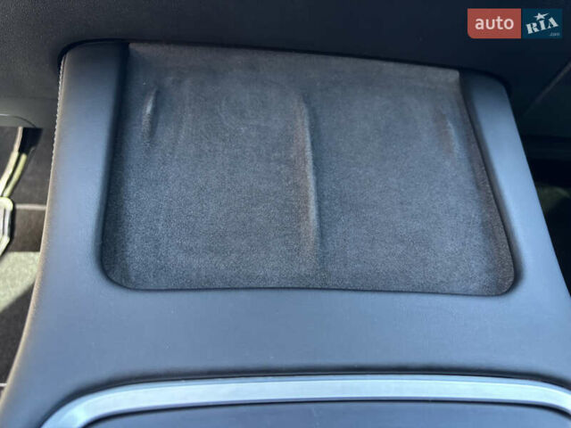 Сірий Тесла Модель 3, об'ємом двигуна 0 л та пробігом 73 тис. км за 34900 $, фото 26 на Automoto.ua