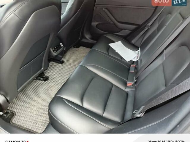 Серый Тесла Модель 3, объемом двигателя 0 л и пробегом 46 тыс. км за 18200 $, фото 11 на Automoto.ua