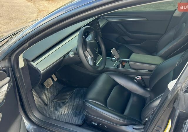 Серый Тесла Модель 3, объемом двигателя 0 л и пробегом 167 тыс. км за 16700 $, фото 10 на Automoto.ua