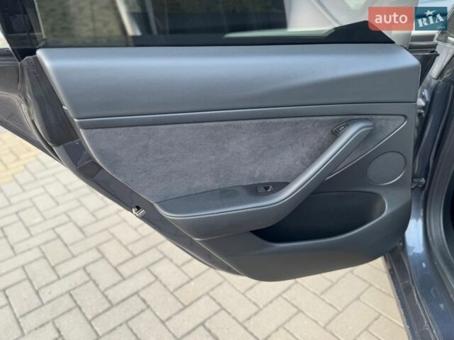 Серый Тесла Модель 3, объемом двигателя 0 л и пробегом 59 тыс. км за 19800 $, фото 8 на Automoto.ua