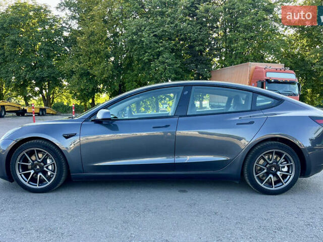 Серый Тесла Модель 3, объемом двигателя 0 л и пробегом 51 тыс. км за 20800 $, фото 12 на Automoto.ua