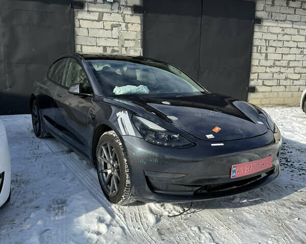 Серый Тесла Модель 3, объемом двигателя 0 л и пробегом 113 тыс. км за 13500 $, фото 35 на Automoto.ua