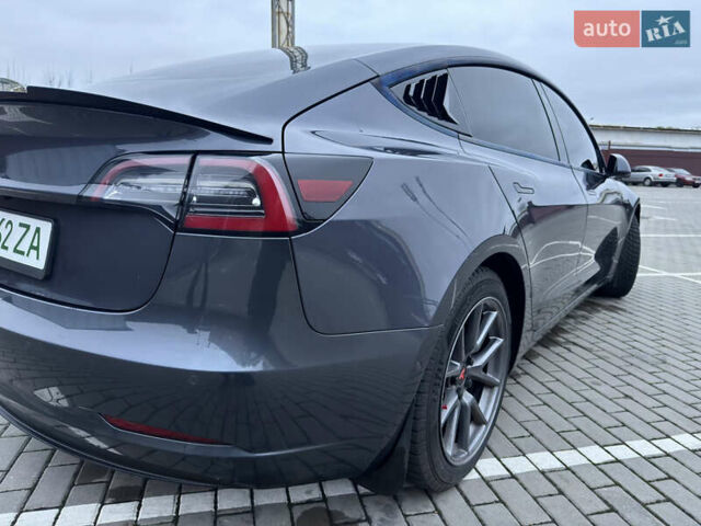 Сірий Тесла Модель 3, об'ємом двигуна 0 л та пробігом 95 тис. км за 21500 $, фото 18 на Automoto.ua