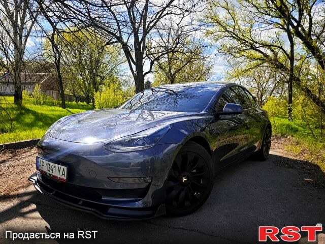 Серый Тесла Модель 3, объемом двигателя 0.34 л и пробегом 120 тыс. км за 16800 $, фото 3 на Automoto.ua