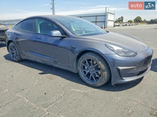 Сірий Тесла Модель 3, об'ємом двигуна 0 л та пробігом 114 тис. км за 5500 $, фото 3 на Automoto.ua