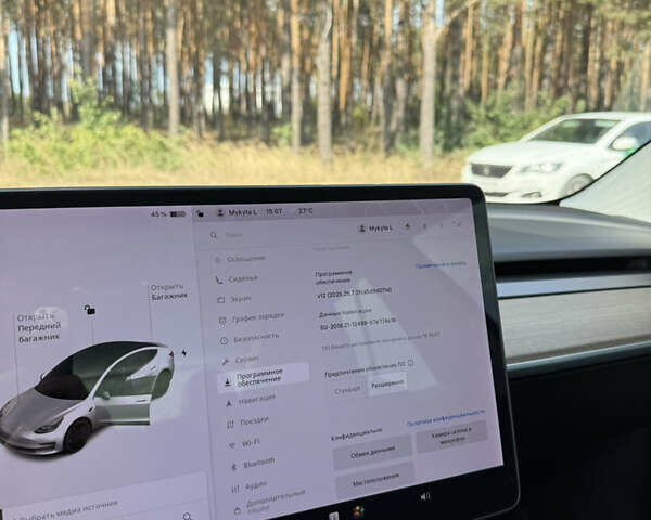 Сірий Тесла Модель 3, об'ємом двигуна 0 л та пробігом 67 тис. км за 25500 $, фото 8 на Automoto.ua