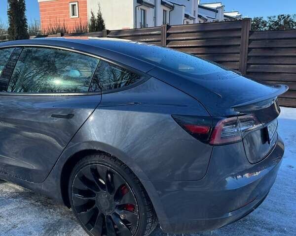 Серый Тесла Модель 3, объемом двигателя 0 л и пробегом 51 тыс. км за 24700 $, фото 3 на Automoto.ua