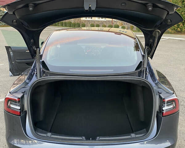 Сірий Тесла Модель 3, об'ємом двигуна 0 л та пробігом 98 тис. км за 19500 $, фото 34 на Automoto.ua