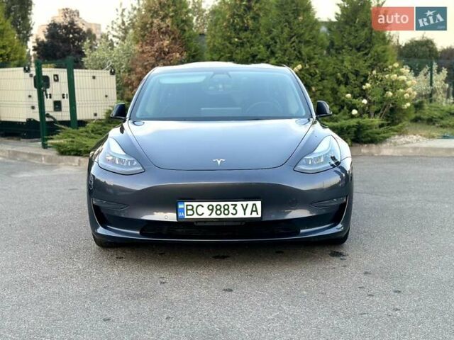 Серый Тесла Модель 3, объемом двигателя 0 л и пробегом 92 тыс. км за 21500 $, фото 9 на Automoto.ua