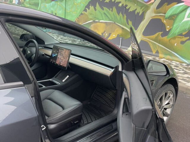 Сірий Тесла Модель 3, об'ємом двигуна 0 л та пробігом 47 тис. км за 29500 $, фото 8 на Automoto.ua