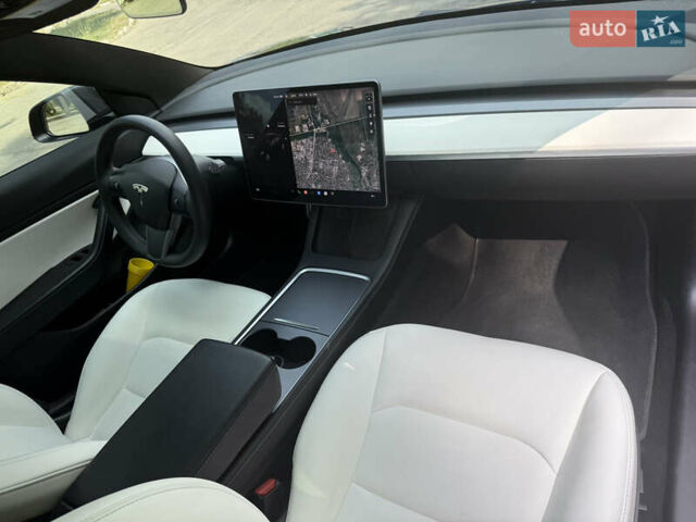 Сірий Тесла Модель 3, об'ємом двигуна 0 л та пробігом 55 тис. км за 20500 $, фото 3 на Automoto.ua