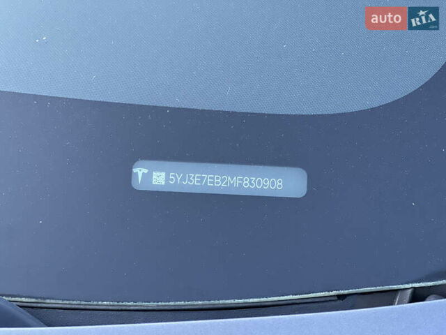 Серый Тесла Модель 3, объемом двигателя 0 л и пробегом 51 тыс. км за 20800 $, фото 10 на Automoto.ua