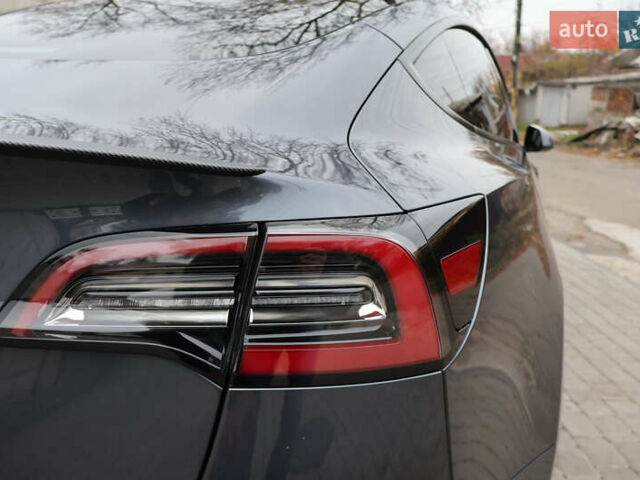 Сірий Тесла Модель 3, об'ємом двигуна 0 л та пробігом 100 тис. км за 20500 $, фото 13 на Automoto.ua