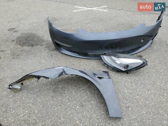 Серый Тесла Модель 3, объемом двигателя 0 л и пробегом 121 тыс. км за 22500 $, фото 14 на Automoto.ua