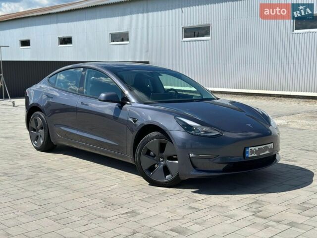 Сірий Тесла Модель 3, об'ємом двигуна 0 л та пробігом 56 тис. км за 14200 $, фото 6 на Automoto.ua