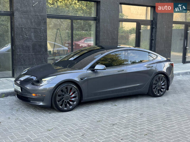 Сірий Тесла Модель 3, об'ємом двигуна 0 л та пробігом 70 тис. км за 23500 $, фото 5 на Automoto.ua