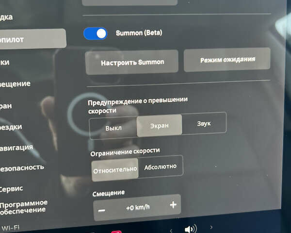 Серый Тесла Модель 3, объемом двигателя 0 л и пробегом 64 тыс. км за 23000 $, фото 11 на Automoto.ua
