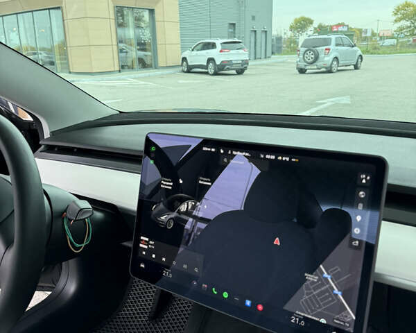 Серый Тесла Модель 3, объемом двигателя 0 л и пробегом 60 тыс. км за 22999 $, фото 19 на Automoto.ua