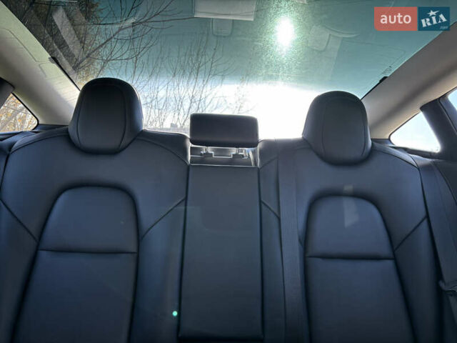 Сірий Тесла Модель 3, об'ємом двигуна 0 л та пробігом 73 тис. км за 34900 $, фото 19 на Automoto.ua