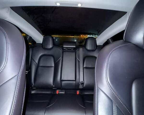 Серый Тесла Модель 3, объемом двигателя 0 л и пробегом 68 тыс. км за 21000 $, фото 13 на Automoto.ua