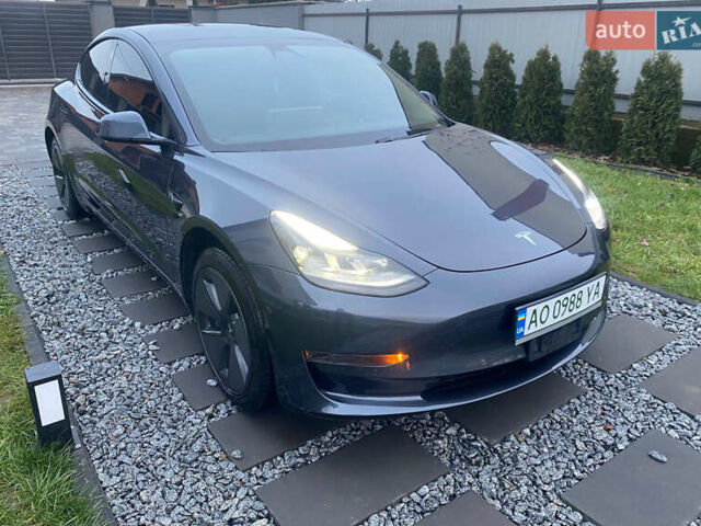 Серый Тесла Модель 3, объемом двигателя 0 л и пробегом 60 тыс. км за 23000 $, фото 1 на Automoto.ua