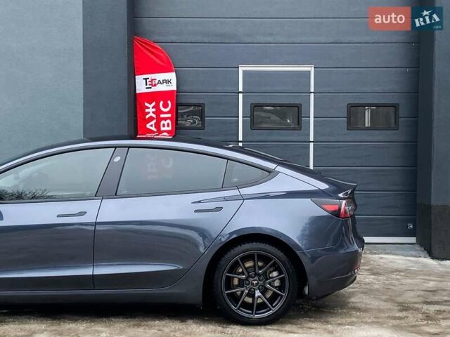 Серый Тесла Модель 3, объемом двигателя 0 л и пробегом 116 тыс. км за 20999 $, фото 6 на Automoto.ua