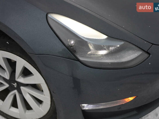 Сірий Тесла Модель 3, об'ємом двигуна 0 л та пробігом 98 тис. км за 23500 $, фото 47 на Automoto.ua