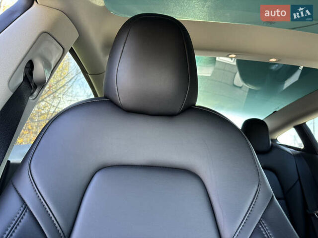 Сірий Тесла Модель 3, об'ємом двигуна 0 л та пробігом 73 тис. км за 34900 $, фото 18 на Automoto.ua