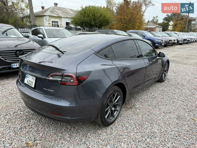 Серый Тесла Модель 3, объемом двигателя 0 л и пробегом 75 тыс. км за 20700 $, фото 9 на Automoto.ua