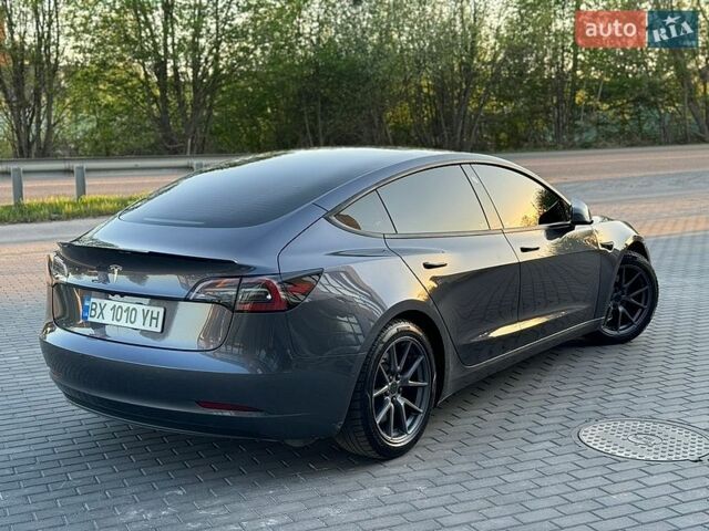 Серый Тесла Модель 3, объемом двигателя 0 л и пробегом 171 тыс. км за 15300 $, фото 19 на Automoto.ua