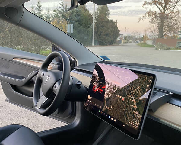 Сірий Тесла Модель 3, об'ємом двигуна 0 л та пробігом 98 тис. км за 19500 $, фото 43 на Automoto.ua