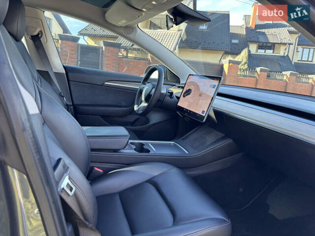 Сірий Тесла Модель 3, об'ємом двигуна 0 л та пробігом 73 тис. км за 34900 $, фото 31 на Automoto.ua