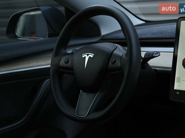 Серый Тесла Модель 3, объемом двигателя 0 л и пробегом 84 тыс. км за 22500 $, фото 32 на Automoto.ua