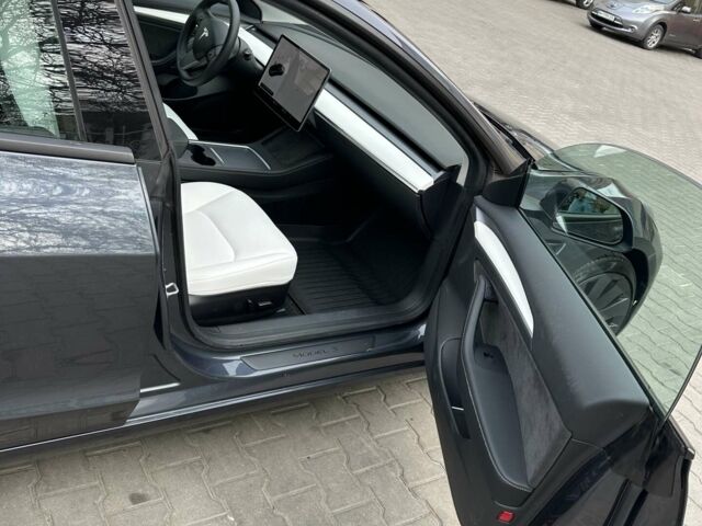Сірий Тесла Модель 3, об'ємом двигуна 0 л та пробігом 46 тис. км за 33500 $, фото 6 на Automoto.ua