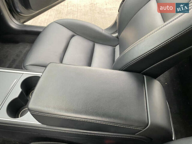 Сірий Тесла Модель 3, об'ємом двигуна 0 л та пробігом 151 тис. км за 14600 $, фото 29 на Automoto.ua