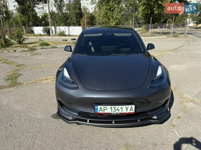 Серый Тесла Модель 3, объемом двигателя 0 л и пробегом 120 тыс. км за 16900 $, фото 2 на Automoto.ua